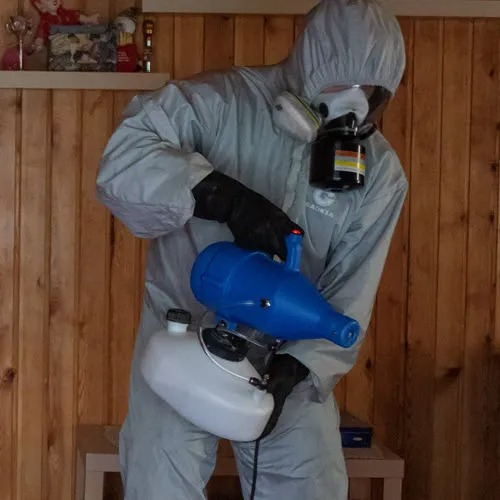 ФОТО Дезинфекция в районе станции метро Нагатинская