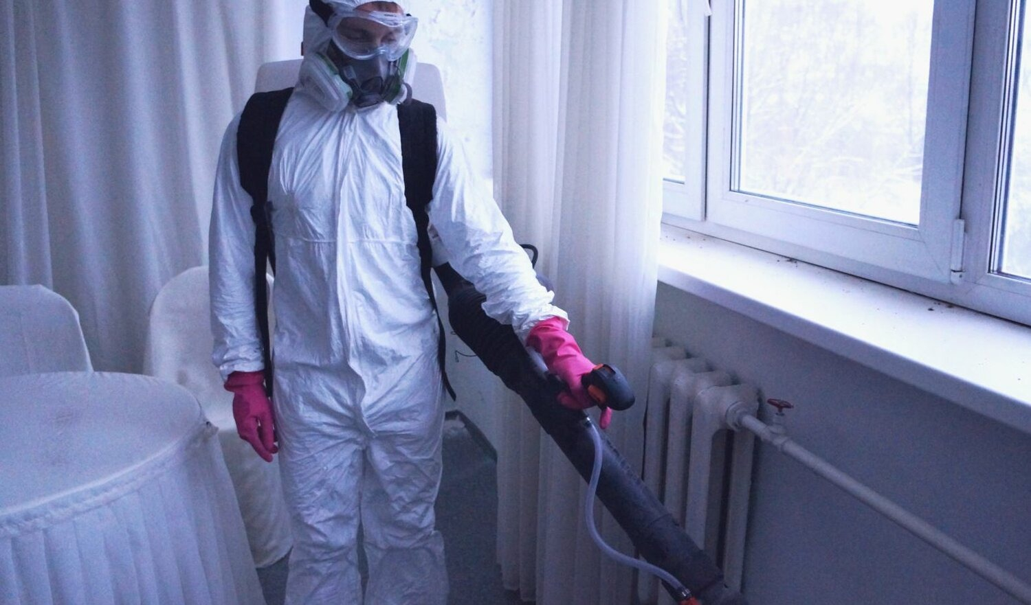 ФОТО Нужно ли выносить растения при дезинсекции в районе станции метро Нагатинская? | подробно