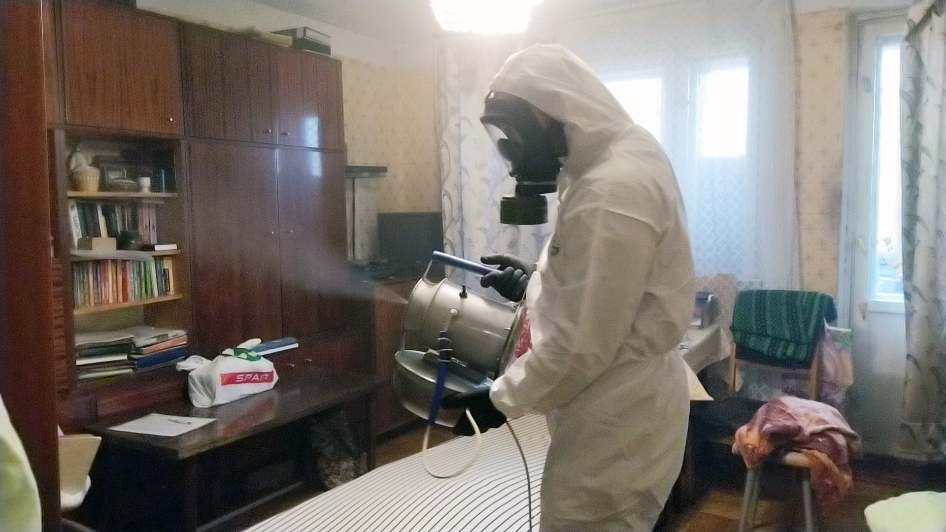 ФОТО Безопасны ли препараты для дезинсекции в районе станции метро Нагатинская? | подробно